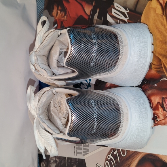 Luxury sneakers - Picture 3 of 10